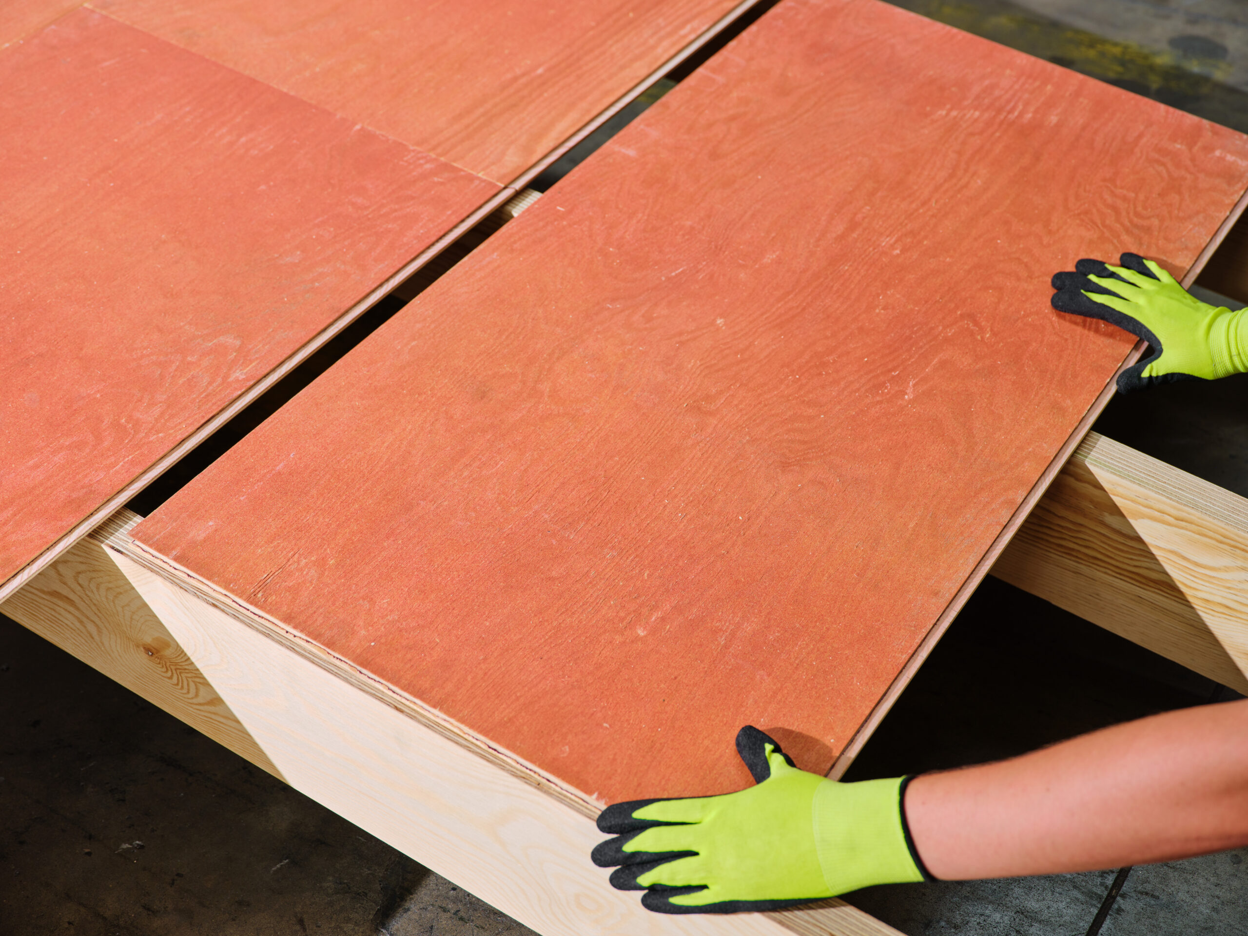 The unique plywood has been developed using technology pioneered by leading European manufacturer, Paged. DryGuard FR is the world’s only plywood that combines advanced water and fire protection.