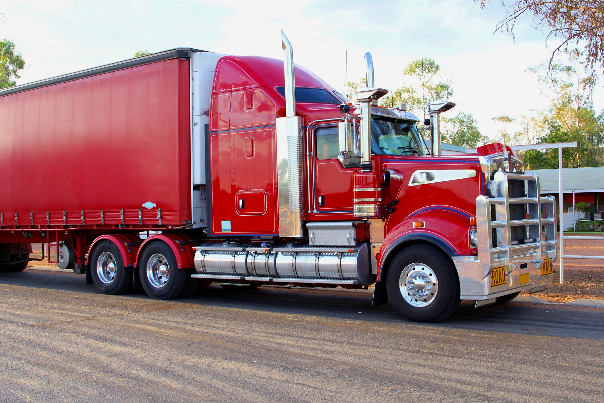 “The trucking industry’s safety has improved markedly over the decades, but the number of crashes involving trucks will remain unacceptable until everyone who uses our roads gets home safely every day,” according to the Australian Trucking Association. (Photo Credit: ID 65711936 | Truck Drivers Australia © Inge Hogenbijl | Dreamstime.com)